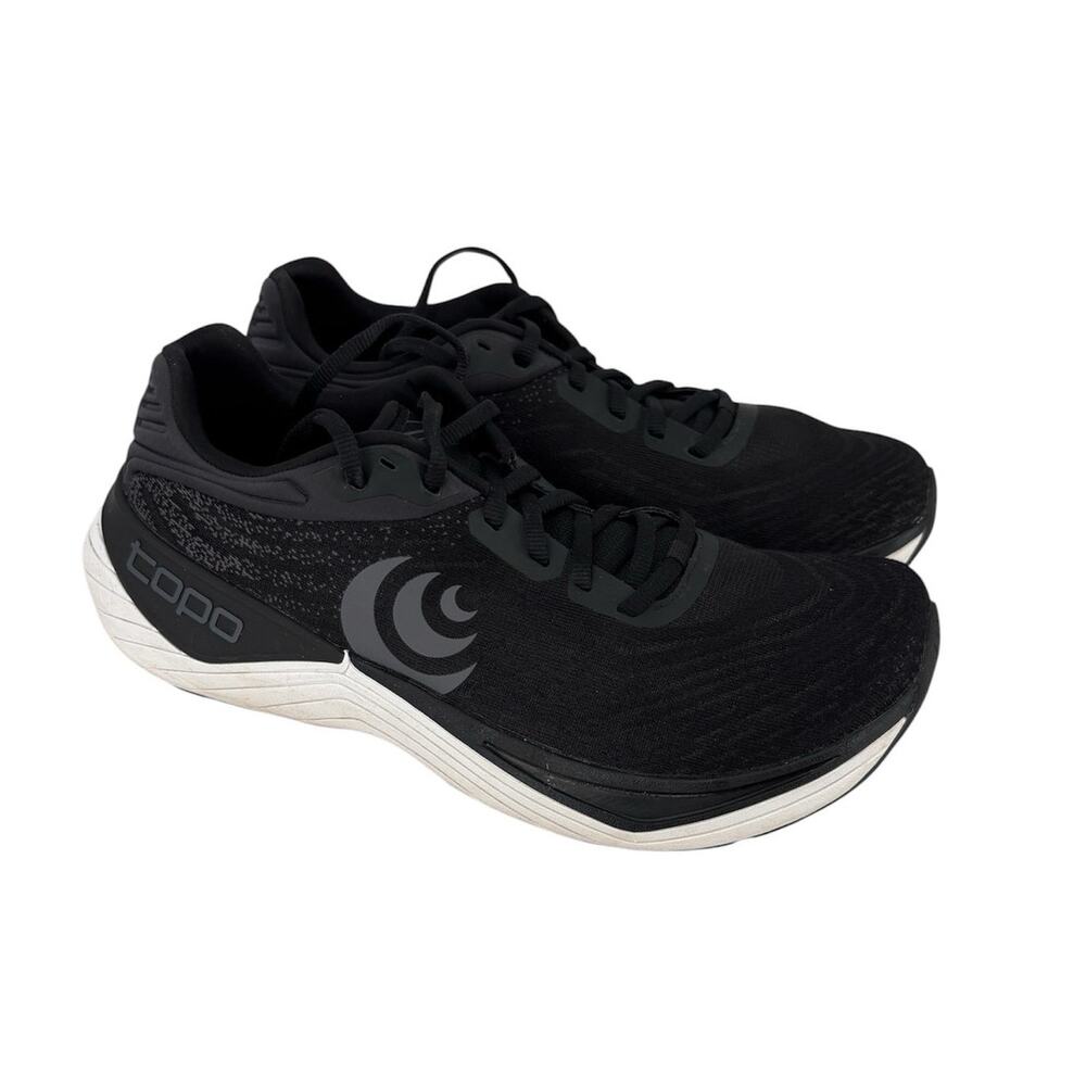 TOPO Ultrafly Womens Size 8.5 Black Athletic Shoes